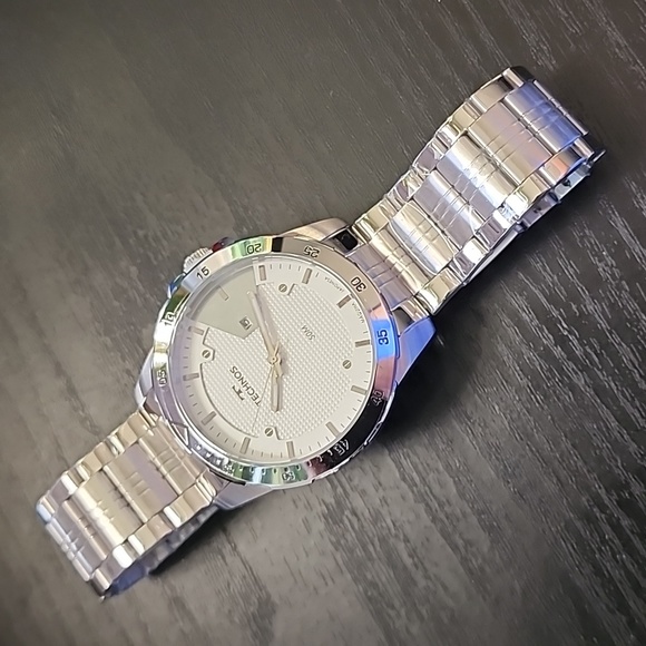 NWOT Technos Men's Watch - Picture 2 of 9